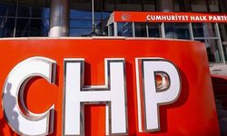 CHP’den Erteleme Kararına İlk Tepki: “Olağan Kurultay Yapılıp Yola Devam Edilecek”