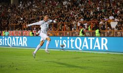 40 Yaşındaki Cristiano Ronaldo’dan Tarihi Performans! Portekiz, Ermenistan’ı 5-0 Mağlup Etti