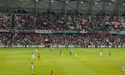 Kötü Gidişat Durdurulamıyor! Balıkesirspor, Karşıyaka'ya 2-1 Mağlup Oldu!