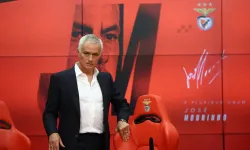 Jose Mourinho Benfica’da! Dünyaca Ünlü Teknik Adam Resmen İmzayı Attı