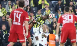 Trio Ekibi Çok Tartışılan Pozisyona Noktayı Koydu! Fenerbahçe'nin Penaltı Kararı Doğru mu?
