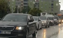 Van’da Sağanak Yağış Hayatı Felç Etti! Cadde ve Sokaklar Göle Döndü!