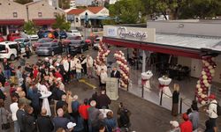 Ayvalık'ta bir ilk: Engelsiz Kafe hizmete girdi