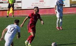 Ayvalıkgücü Belediyespor, Eskişehirspor’u 2-0 Mağlup Etti! Son Dakikada Gelen Gol Tribünleri Coşturdu