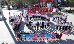 Cumhuriyetin 102. Yılı Burhaniye’de Törenlerle Kutlandı