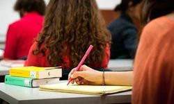 Belediye'den 1000 Üniversiteliye Aylık 3 Bin TL Burs Desteği