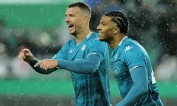 Fiorentina Rapid Wien’i 3-0’la Geçti! Edin Džeko Tarihe Geçti: Konferans Ligi’nde En Yaşlı Golcü
