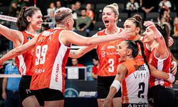 Eczacıbaşı Dynavit’ten Müthiş Başlangıç! Kuzey Boru’yu 3-0’la Geçti