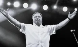 Balkan Müziğinin Unutulmaz İsmi Halid Bešlić Kimdir? Kaç Yaşında? Neden Öldü?