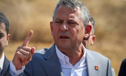 Özgür Özel'den açıklamalar: Otokrasi kaybetti, demokrasi kazandı