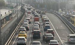 İstanbul'da Trafik Krizi! Trafik Durma Noktasına Geldi! Trafik Yoğunluğu %75'e Ulaştı!