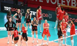 Voleybol Maçında Korku Dolu Anlar! Maç Anında Yangın Çıktı!