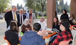 Kepsut’ta Beyaz Et Şenliği! Başkan İsmail Cankul Öğrencilerle Buluştu