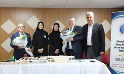 Edremit Belediyesi’nden Başarılı Öğrencilere Destek: Dünya İkincisi Öğrencilere Teknolojik Hediye