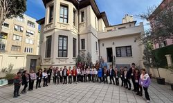 Öğrencilerden 10 Kasım’da Anlamlı Ziyaret: Atatürk’ün Edremit’te Konakladığı Tarihi Ev İlgi Gördü