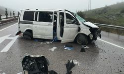 Balıkesir Çevre Yolu’nda Korkutan Kaza: Takla Atan Otomobilde 3 Kişi Yaralandı