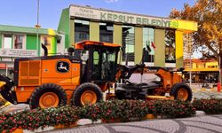 Kepsut Belediyesi Araç Filosunu Yeni Grayderle Güçlendirdi