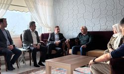 Başkan Ahmet Akın'dan, Şehit Emre Sayın’ın Ailesine Ziyaret!