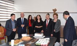 Balıkesir’de 24 Kasım Öğretmenler Günü Sürprizi: Müdür Demir’den Ziyaret