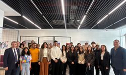 “Kadına Şiddete Hayır Uluslararası Poster Sergisi 2025” Bandırma Onyedi Eylül Üniversitesi’nde Açıldı