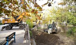 Sındırgı Belediyesi Ekipleri İlçe Genelinde Çalışmalarını Sürdürüyor