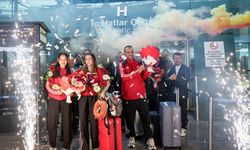 Dünya Şampiyonu Milli Tekvandoculara Coşku Dolu Karşılama!