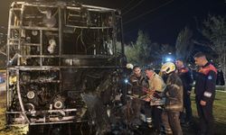 Belediye otobüsü seyir halindeyken yandı!
