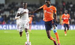 Başakşehir – Trabzonspor Maçında Nefes Kesen Gece: Bordo-Mavililer 10 Kişi Kalan Rakibini 4-3 Mağlup Etti!