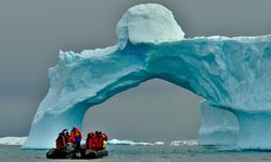 NASA, Antarktika’nın Buz Altından Gelen Gizemli Radyo Sinyallerini Çözmeye Çalışıyor!
