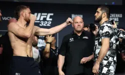 UFC 322’de Tarihi Gece! Islam Makhachev Jack Della Maddalena’yı Devirdi, Çifte Şampiyon Oldu!