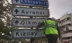 Meşhur Kızılay Tabelasına Belediyeden Son Önlem Geldi! Dikenli Tel...