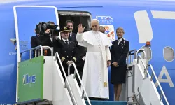 Papa 14. Leo, Türkiye Ziyaretini Tamamladı ve Ülkeden Ayrıldı