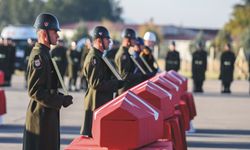 Şehit askerler gözyaşları ve dualarla uğurlanıyor