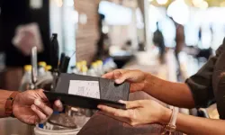 Lokanta ve kafelerde zorunlu servis ücreti yasaklanıyor