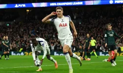 Kırmızı Kart, Kaçan Penaltı ve 4 Gol! Şampiyonlar Ligi'nde Nefes Kesen Mücadele! Tottenham Kopenhag’ı 4-0 Mağlup Etti!