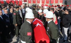 Azerbaycan-Gürcistan Sınırında Şehit Düşen Uzman Çavuş Emre Sayın, Balıkesir’de Gözyaşlarıyla Uğurlandı!