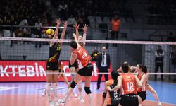 Eczacıbaşı Dynavit Göztepe'yi 3-0'la Geçti!