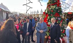 Bandırma’da Yılbaşı Coşkusu Başladı! Yılbaşı Pazarı Kapılarını Açtı