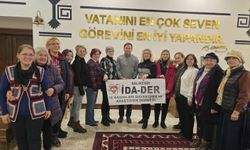 Sözde Değil Sahada Dayanışma! İDA-DER’den Sındırgı Depremzedelerine Anlamlı Ziyaret