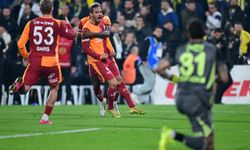 Galatasaray Dev Derbide İlk Yarıyı 1-0 Önde Kapattı! Kadıköy’de Nefes Kesen Mücadele