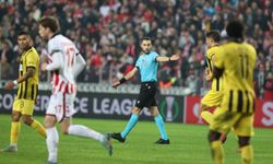 Samsunspor Önde Başladı, AEK Çevirdi! Kırmızı-Beyazlılar Evinde 2-1 Mağlup Oldu