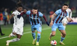 Beşiktaş Trabzon’da Şov Yaptı! İlk Yarı 3-1, Kırmızı Kart Gündem Oldu