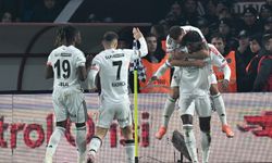 Trabzonspor - Beşiktaş Maçının İlk 45 Dakikası Fırtına Gibi Geçti! 4 Gol ve 1 Kırmızı Kart!