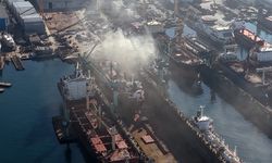 Tuzla Tersanesinde Korkutan Yangın! Alevler Geminin Katlarına Sıçradı!