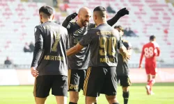 Sivasspor’a Kupada Şok! Aliağa FK, 10 Kişi Kalmasına Rağmen Turu 3 Golle Aldı