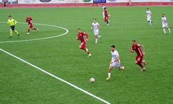 Balıkesir Derbisinde Gülen Ayvalıkgücü Oldu! Balıkesirspor 10 Kişi Kalan Ayvalıkgücü'ne 1-0 Mağlup Oldu!