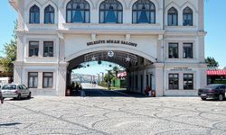 Bandırma’da Yılbaşı Tedbirleri: Cumhuriyet Meydanı Araç Trafiğine Kapatılıyor