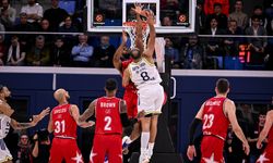 EuroLeague'de Fenerbahçe Beko'dan Gövde Gösterisi! Deplasmanda Olimpia Milano'yu Mağlup Etti!