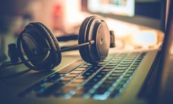 2025 Yılında En Çok Dinlenen Şarkı Hangisi Oldu? 2025 Müzik Listesinin Zirvesinde Hangi Şarkı Var?