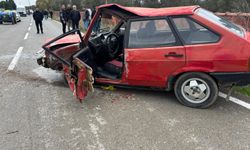 Balıkesir Havran’da Feci Kaza! 3 Yaralı, Bir Kişi Sıkıştı